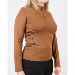 Montar Poloshirt Gudrun Brok Logo Toffee -Pikeur || Cavallo || Dublin Verkoopwinkel aw23montar pl2327 5 4.b33d61