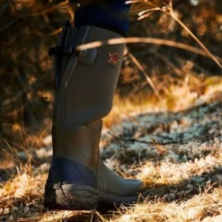 Gateway1 Woodwalker 18inch 4mm Khaki -Pikeur || Cavallo || Dublin Verkoopwinkel gateway1 woodwalker on hill.171da4